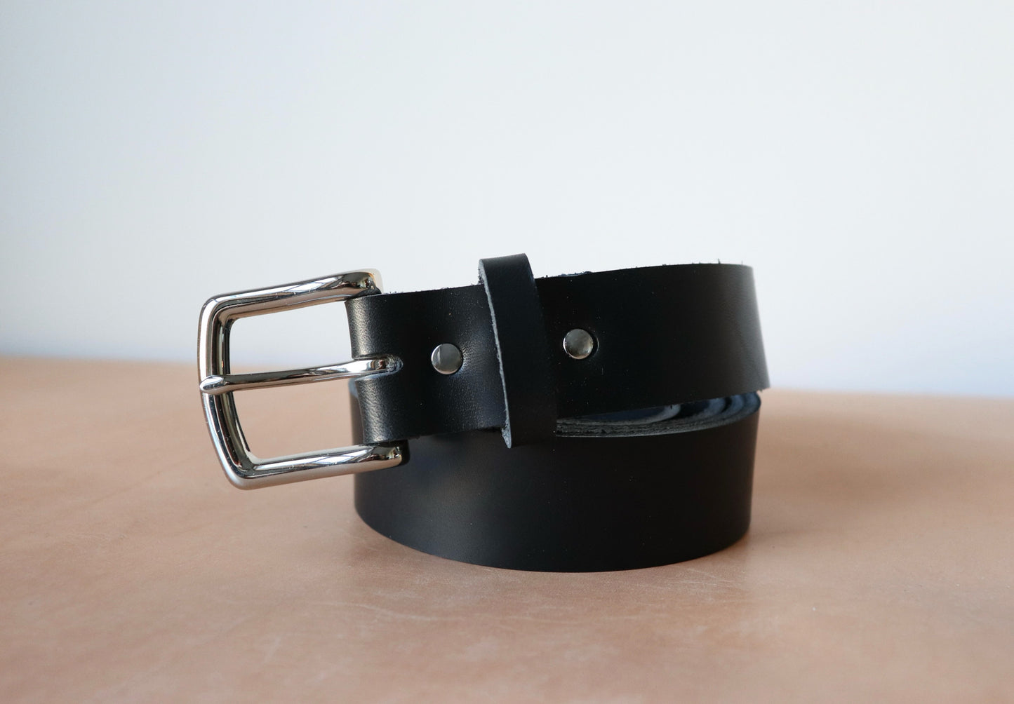 1.25" Vachetta Leather Belt - Black, Nickel